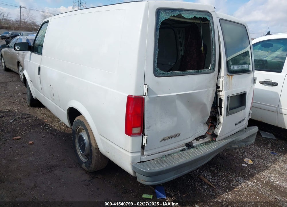 1998 CHEVROLET ASTRO VIN: 1GCDM19WXWB139102