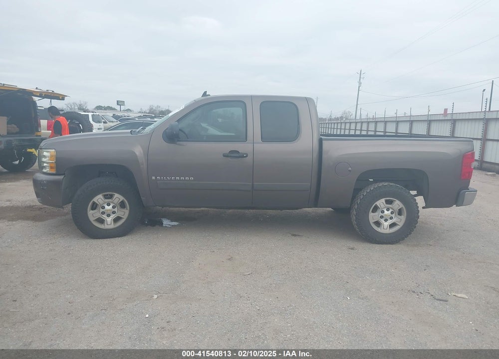 2007 CHEVROLET SILVERADO 1500 LT1 VIN: 1GCEC19C77Z508875