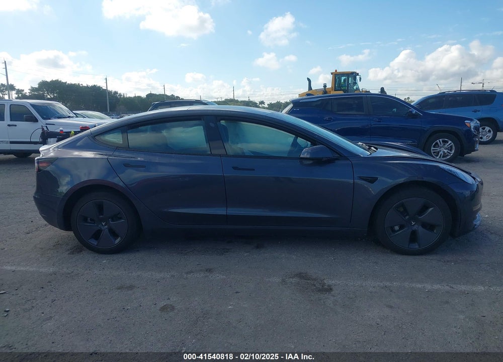 2022 TESLA MODEL 3 REAR-WHEEL DRIVE VIN: 5YJ3E1EA1NF338196