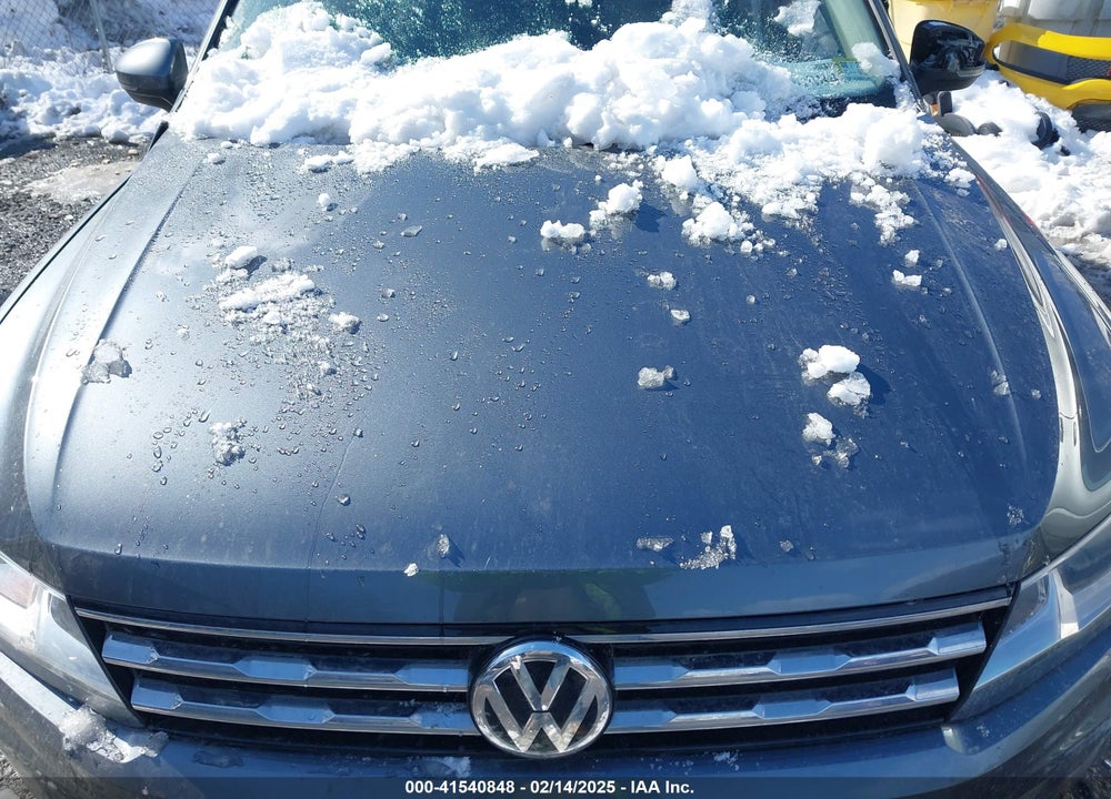 2019 VOLKSWAGEN TIGUAN VIN: 3VV2B7AX8KM187206
