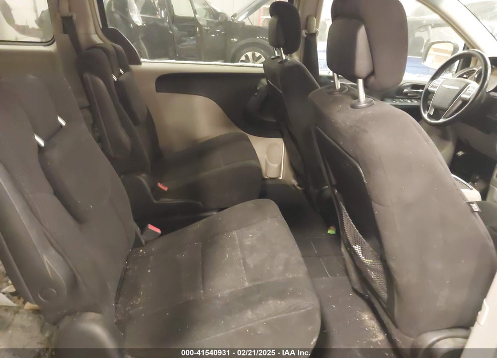 2012 CHRYSLER TOWN & COUNTRY VIN: 2C4RC1BGXCR420292