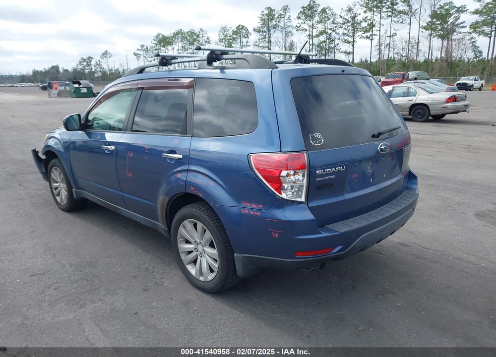 2013 SUBARU FORESTER 2.5X PREMIUM VIN: JF2SHADC2DH441763