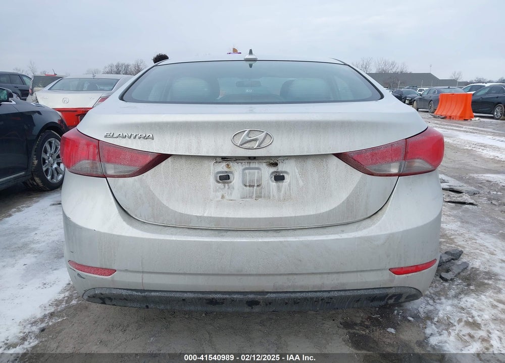 2016 HYUNDAI ELANTRA VIN: 5NPDH4AE9GH662121