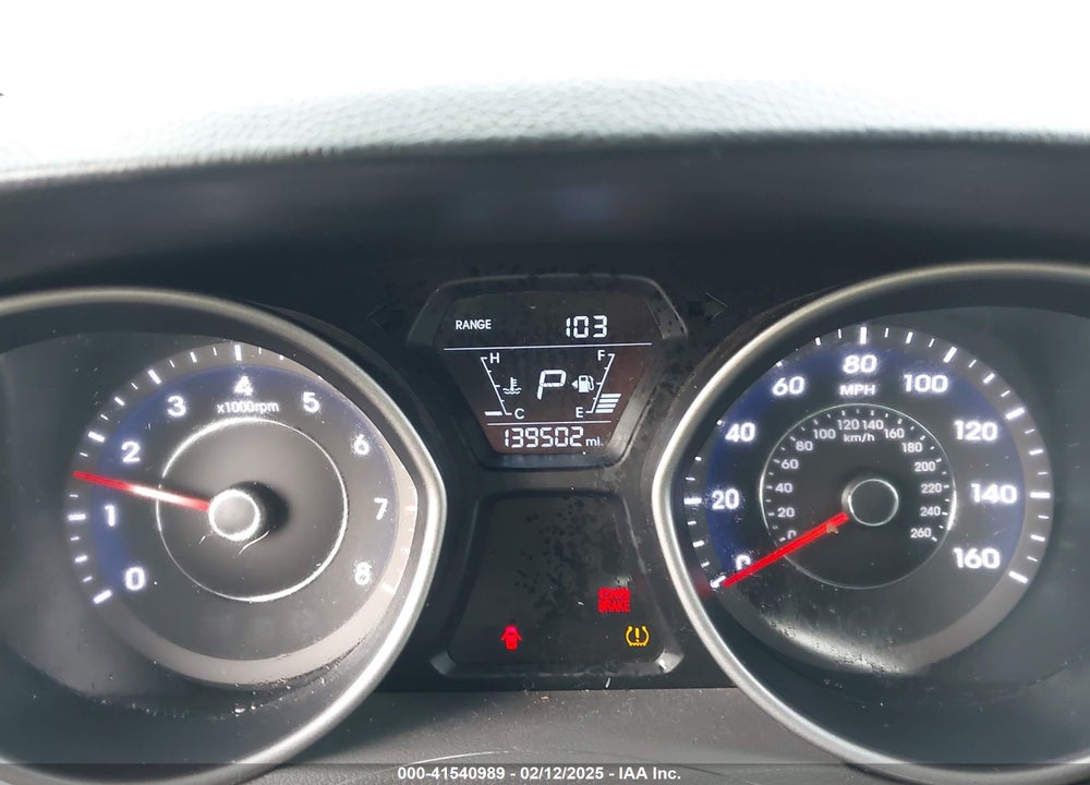 2016 HYUNDAI ELANTRA VIN: 5NPDH4AE9GH662121