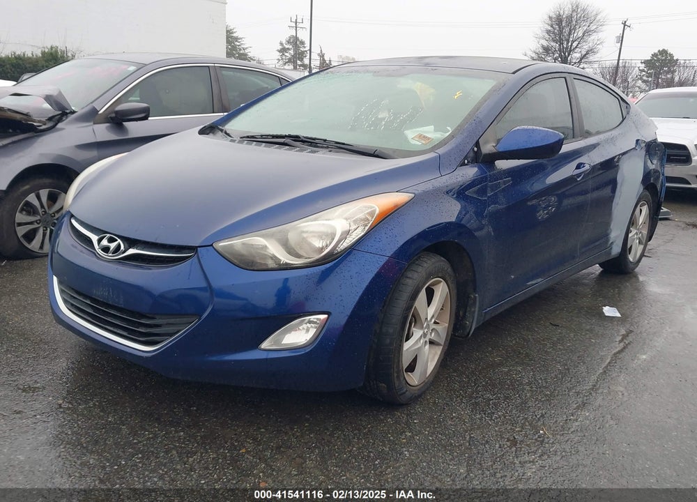 2013 HYUNDAI ELANTRA VIN: KMHDH4AE0DU835215