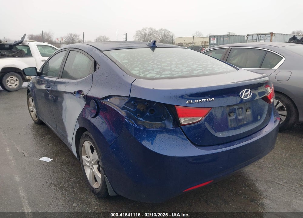 2013 HYUNDAI ELANTRA VIN: KMHDH4AE0DU835215