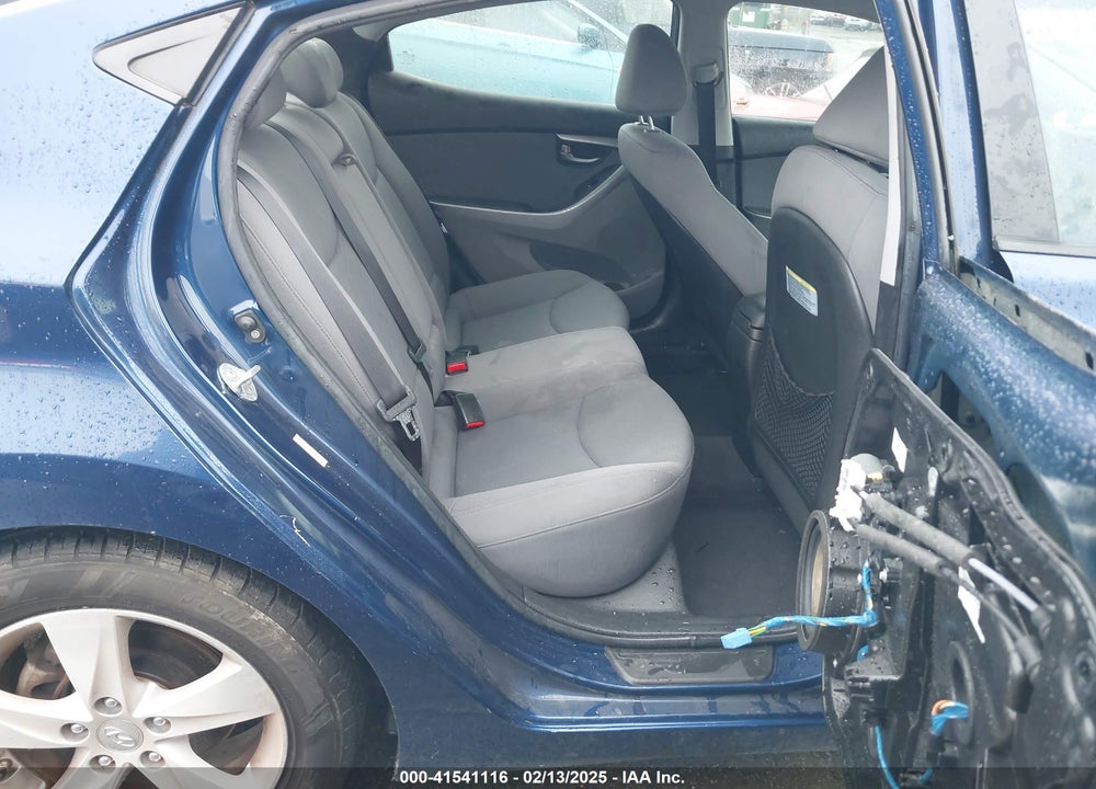 2013 HYUNDAI ELANTRA VIN: KMHDH4AE0DU835215