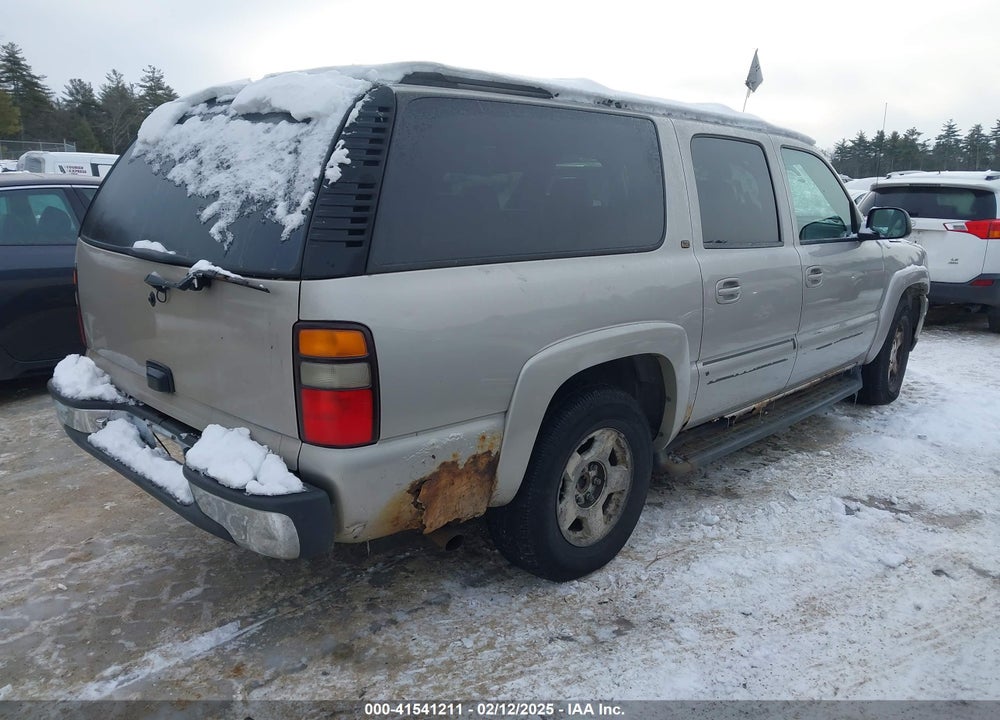 2005 CHEVROLET SUBURBAN 1500 LT VIN: 3GNFK16Z75G159642