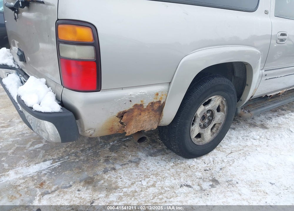 2005 CHEVROLET SUBURBAN 1500 LT VIN: 3GNFK16Z75G159642