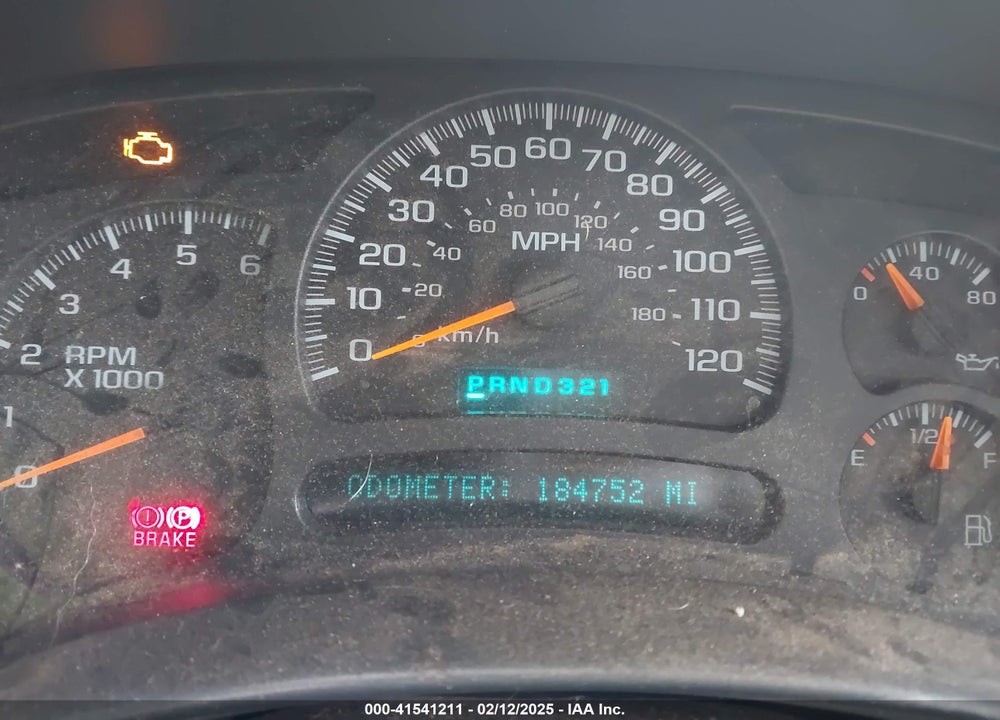 2005 CHEVROLET SUBURBAN 1500 LT VIN: 3GNFK16Z75G159642