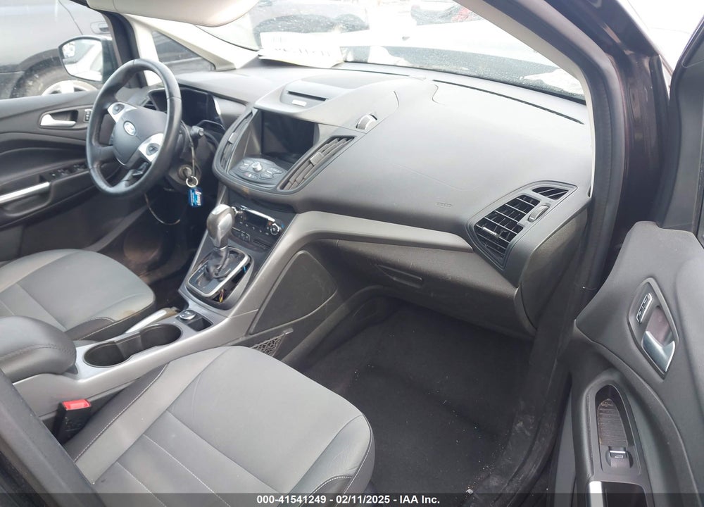 2016 FORD C-MAX VIN: 1FADP5AU4GL100578