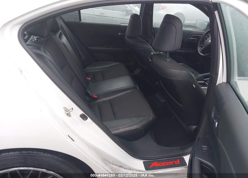 2016 HONDA ACCORD VIN: 1HGCR2F54GA230907
