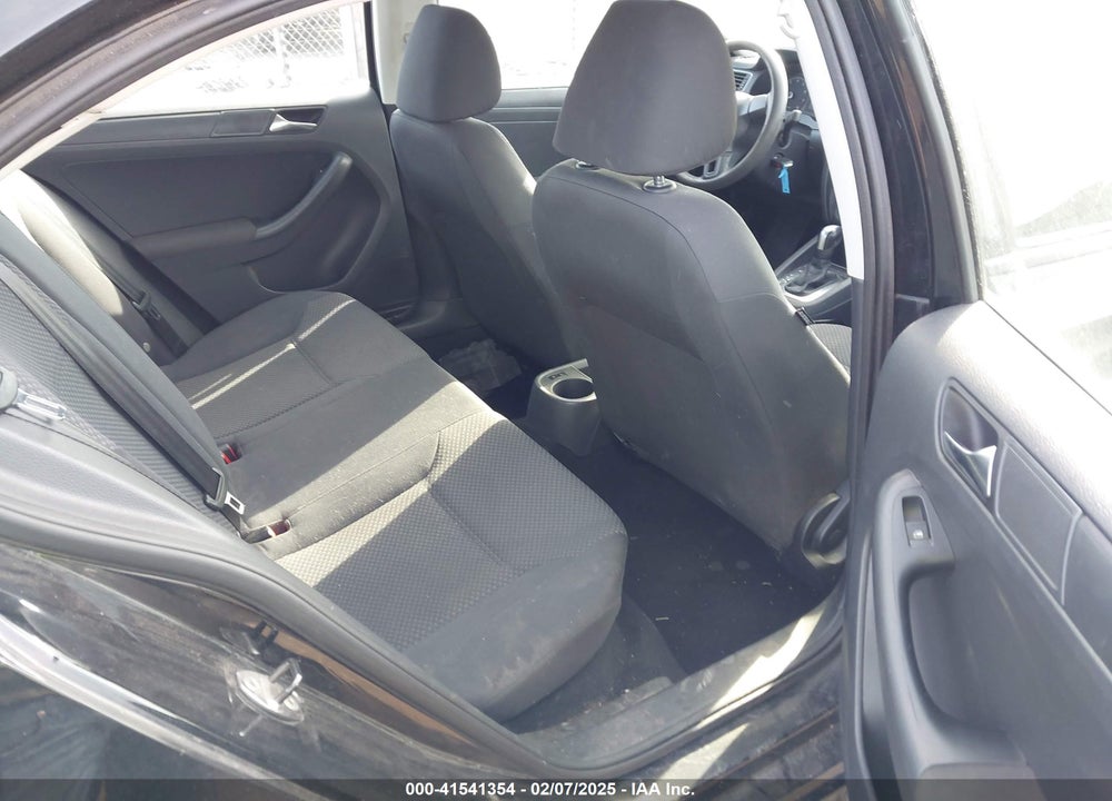2011 VOLKSWAGEN JETTA VIN: 3VW2K7AJ7BM374332