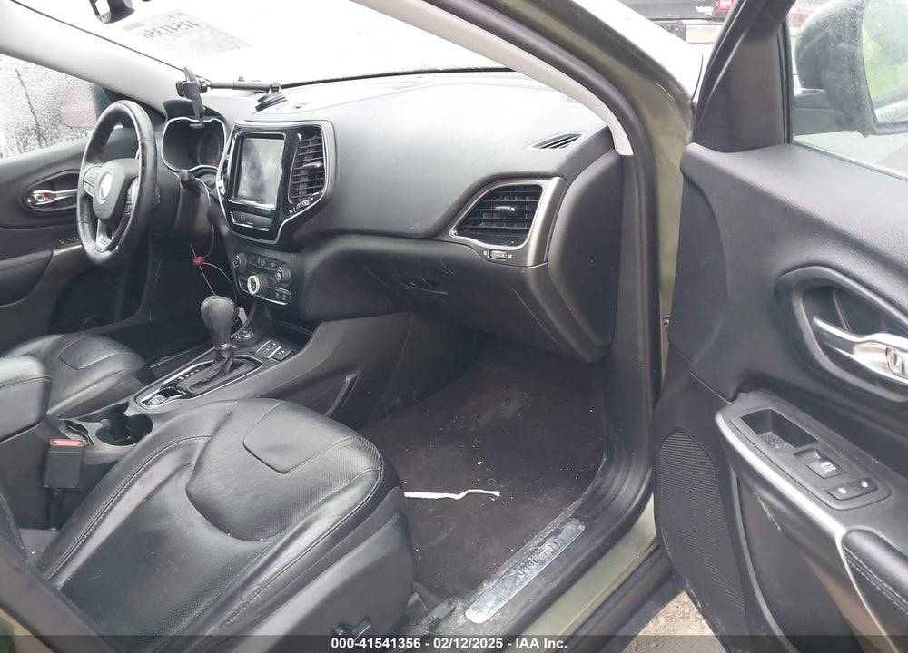 2019 JEEP CHEROKEE VIN: 1C4PJMDX1KD236176