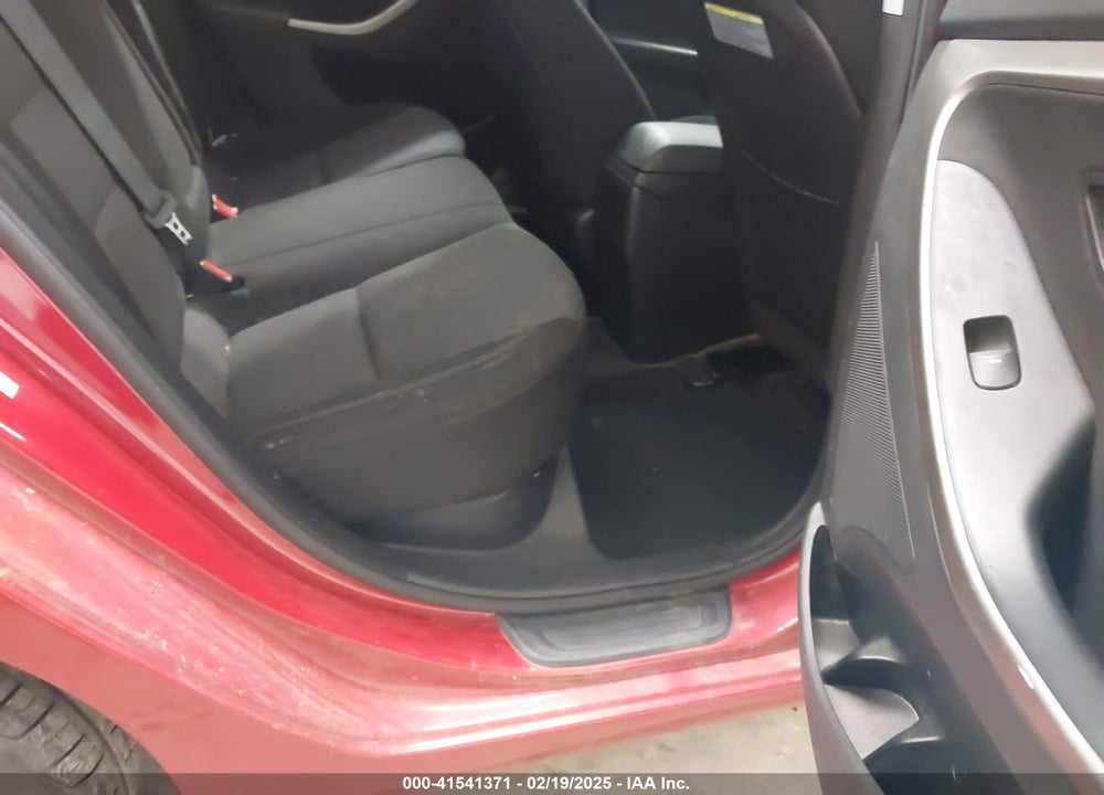 2013 HYUNDAI ELANTRA GT VIN: KMHD35LE8DU136612