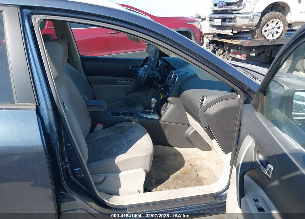 2015 NISSAN ROGUE SELECT S VIN: JN8AS5MT2FW155627