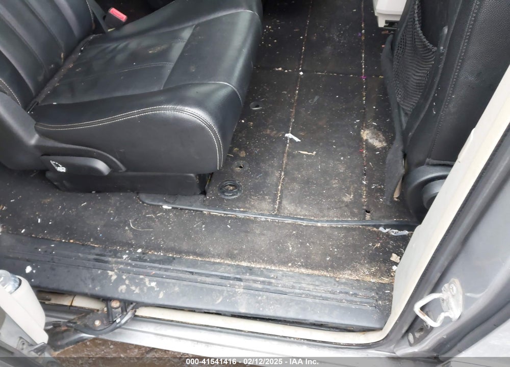 2014 CHRYSLER TOWN & COUNTRY VIN: 2C4RC1BG8ER326494