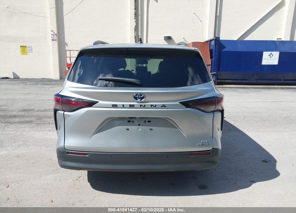 2024 TOYOTA SIENNA VIN: 5TDYRKEC9RS200201