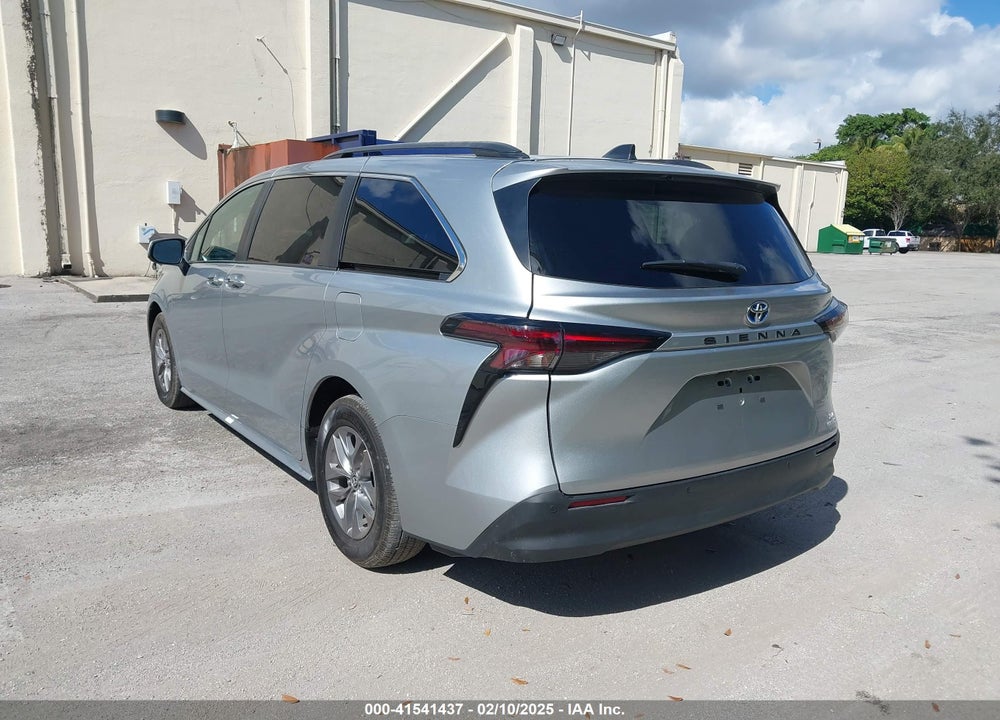 2024 TOYOTA SIENNA VIN: 5TDYRKEC9RS200201
