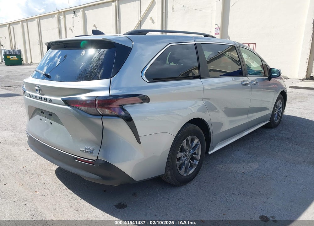 2024 TOYOTA SIENNA VIN: 5TDYRKEC9RS200201