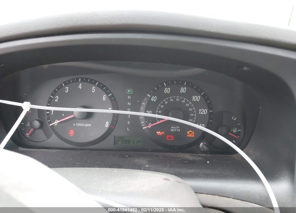 2005 HYUNDAI ELANTRA GLS/GT VIN: KMHDN46D35U026298