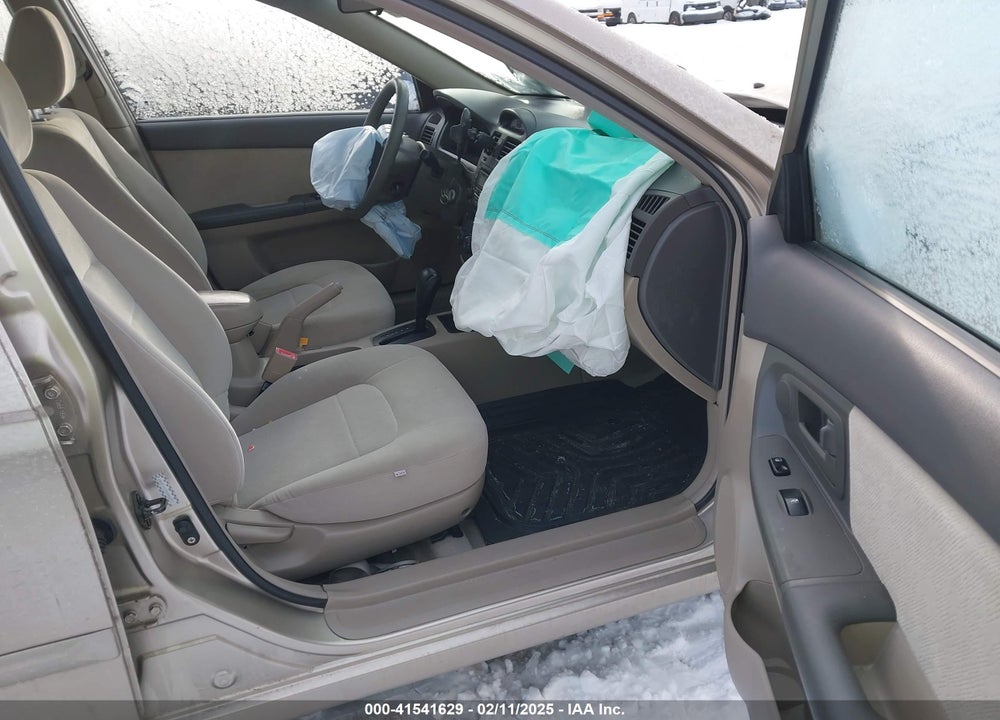 2006 KIA SPECTRA VIN: KNAFE122465242704