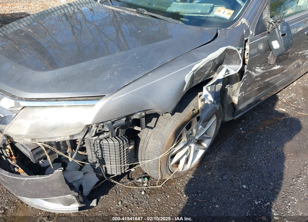 2010 FORD FUSION VIN: 3FAHP0JAXAR184330
