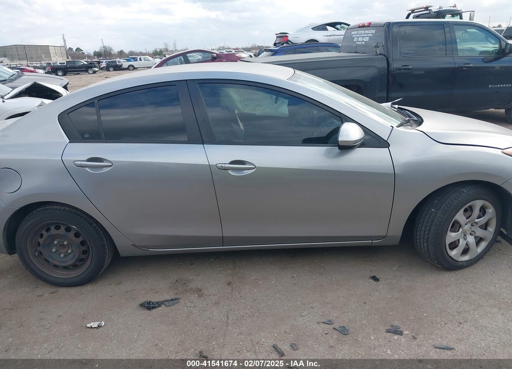 2010 MAZDA MAZDA3 VIN: JM1BL1SF3A1334946
