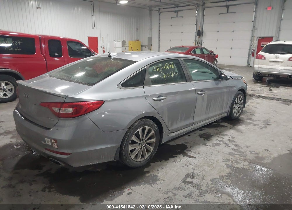 2016 HYUNDAI SONATA VIN: 5NPE34AFXGH331933