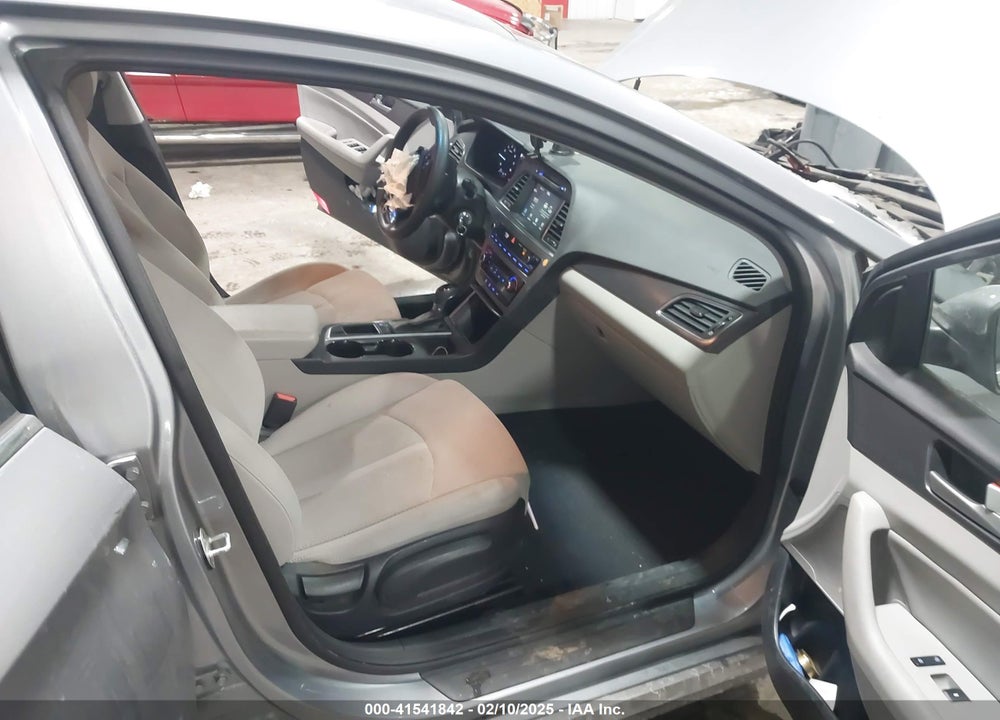 2016 HYUNDAI SONATA VIN: 5NPE34AFXGH331933