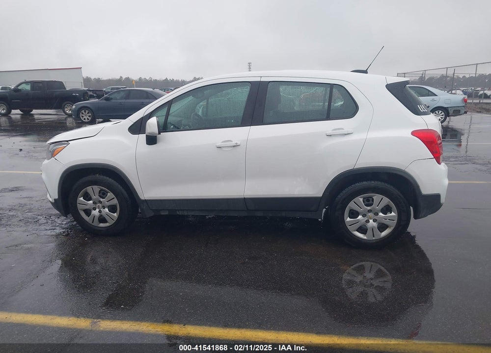 2019 CHEVROLET TRAX LS VIN: 3GNCJKSB7KL184192