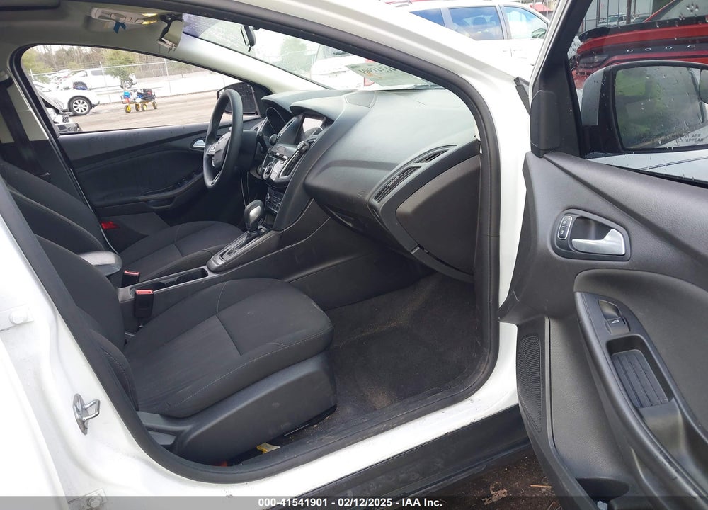 2018 FORD FOCUS VIN: 1FADP3M22JL234527