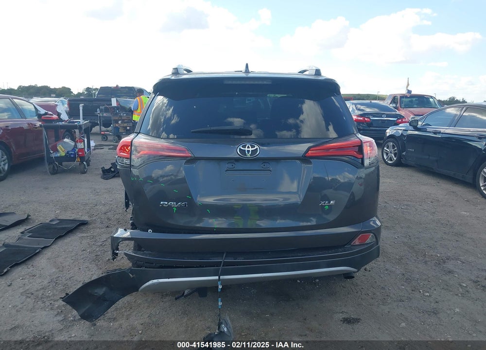 2016 TOYOTA RAV4 XLE VIN: 2T3WFREVXGW240213