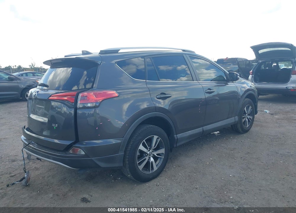 2016 TOYOTA RAV4 XLE VIN: 2T3WFREVXGW240213