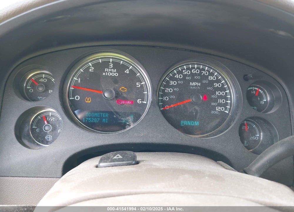 2012 CHEVROLET SUBURBAN 1500 VIN: 1GNSCJE02CR109193