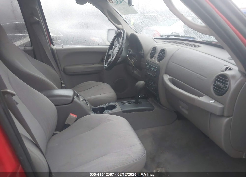 2004 JEEP LIBERTY SPORT VIN: 1J8GL48K04W318490