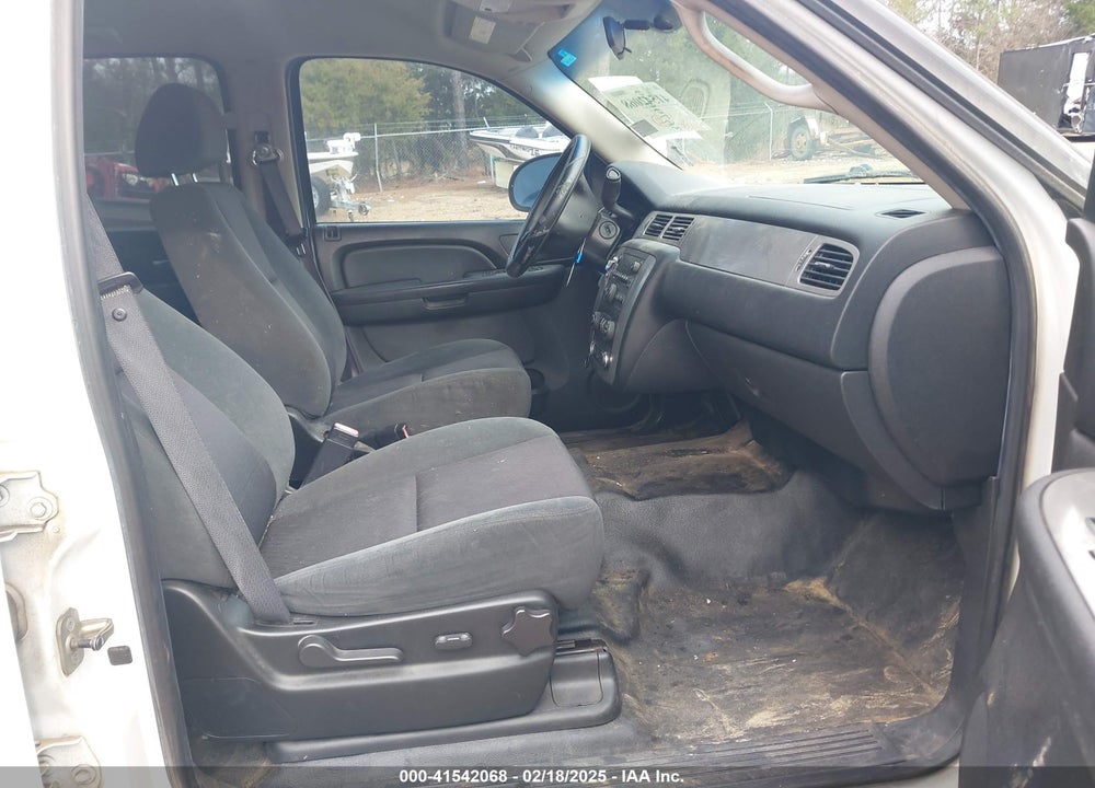 2009 CHEVROLET TAHOE VIN: 1GNFK13009R251252