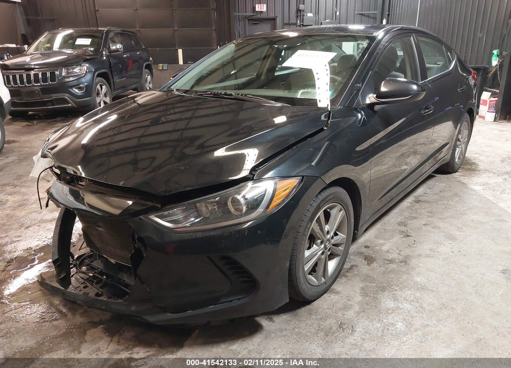 2018 HYUNDAI ELANTRA VIN: 5NPD84LF7JH365118