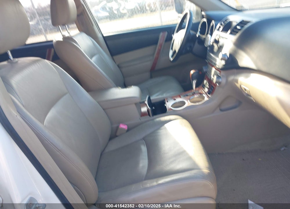2008 TOYOTA HIGHLANDER LIMITED VIN: JTEES42A982103300