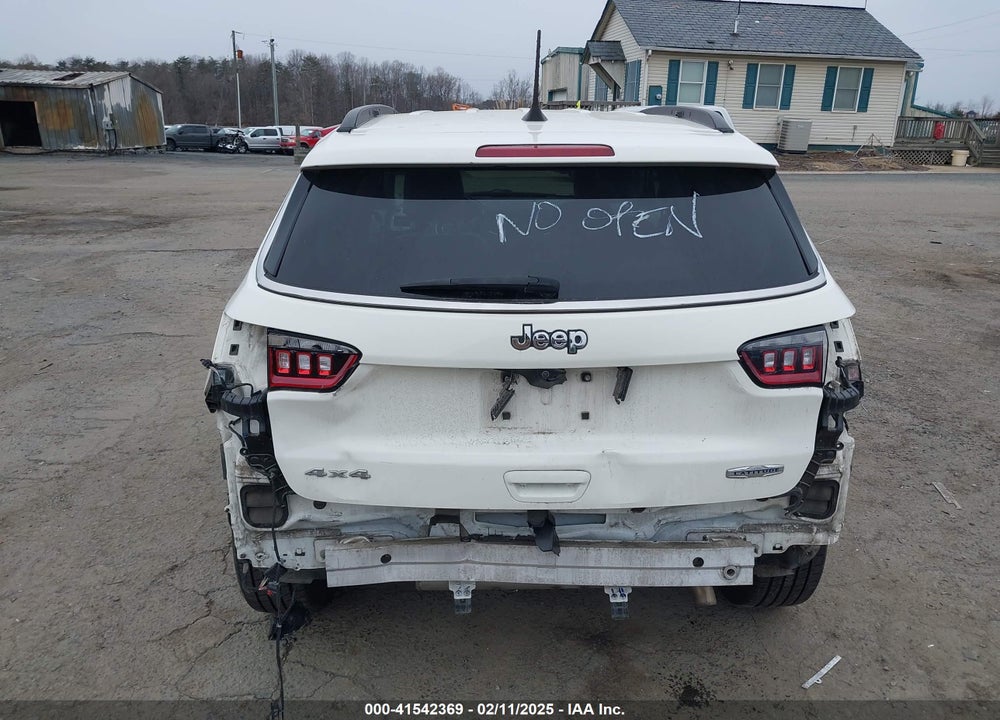 2019 JEEP COMPASS LATITUDE 4X4 VIN: 3C4NJDBB5KT835123