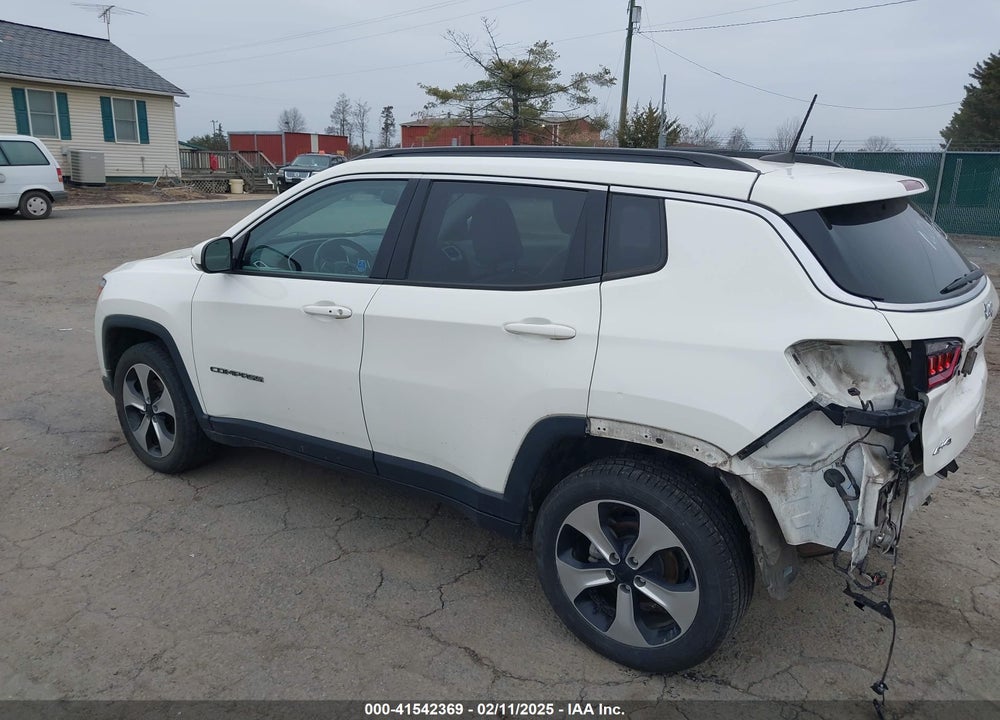 2019 JEEP COMPASS LATITUDE 4X4 VIN: 3C4NJDBB5KT835123