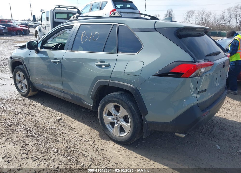2021 TOYOTA RAV4 VIN: 2T3P1RFV1MW239321