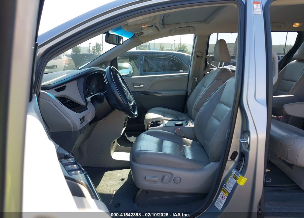 2016 TOYOTA SIENNA XLE LIMITED VIN: 5TDYK3DC3GS718216