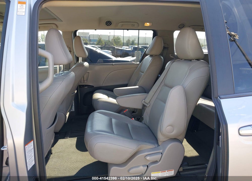 2016 TOYOTA SIENNA XLE LIMITED VIN: 5TDYK3DC3GS718216