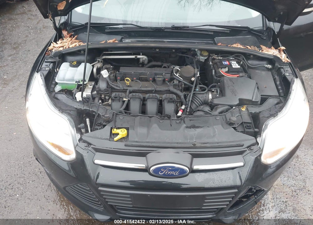 2014 FORD FOCUS VIN: 1FADP3K28EL370489