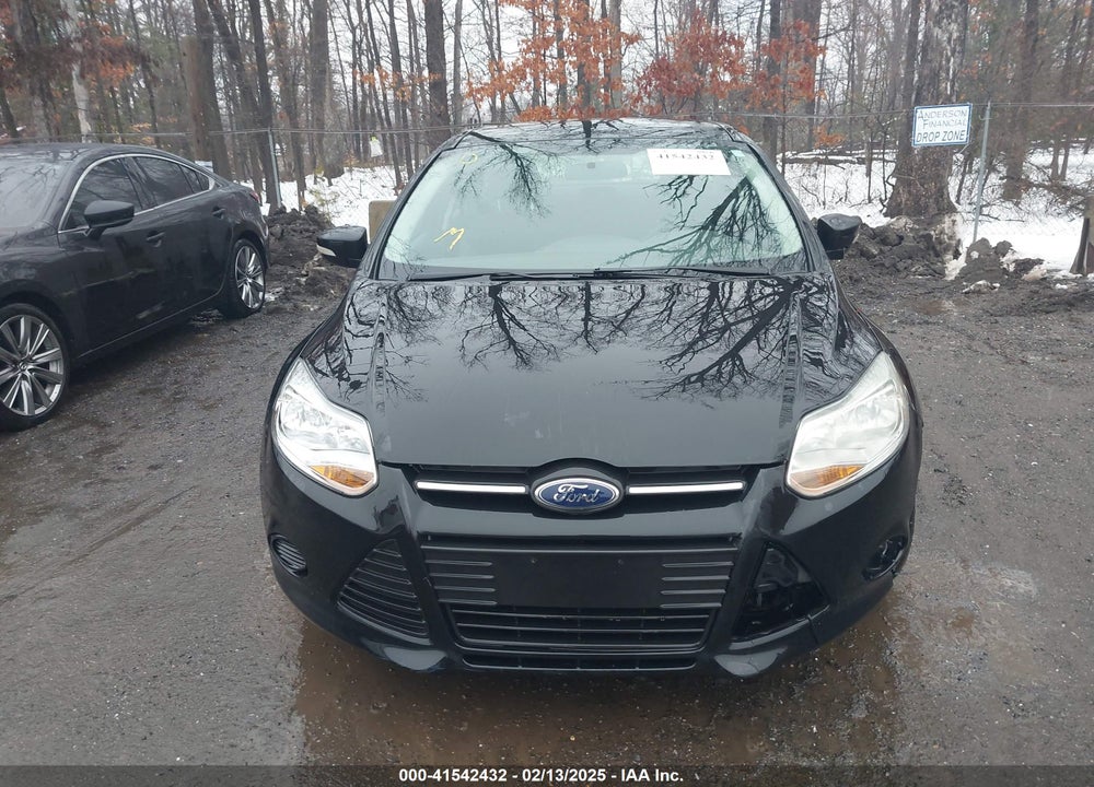 2014 FORD FOCUS VIN: 1FADP3K28EL370489