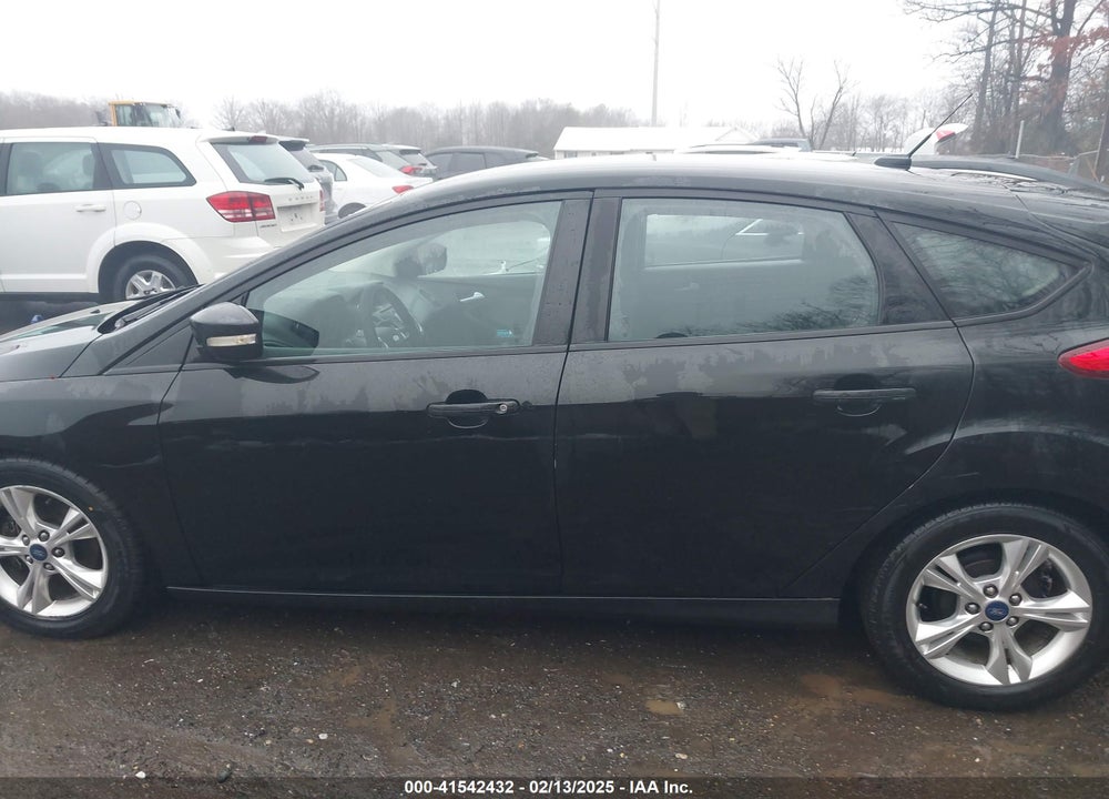 2014 FORD FOCUS VIN: 1FADP3K28EL370489
