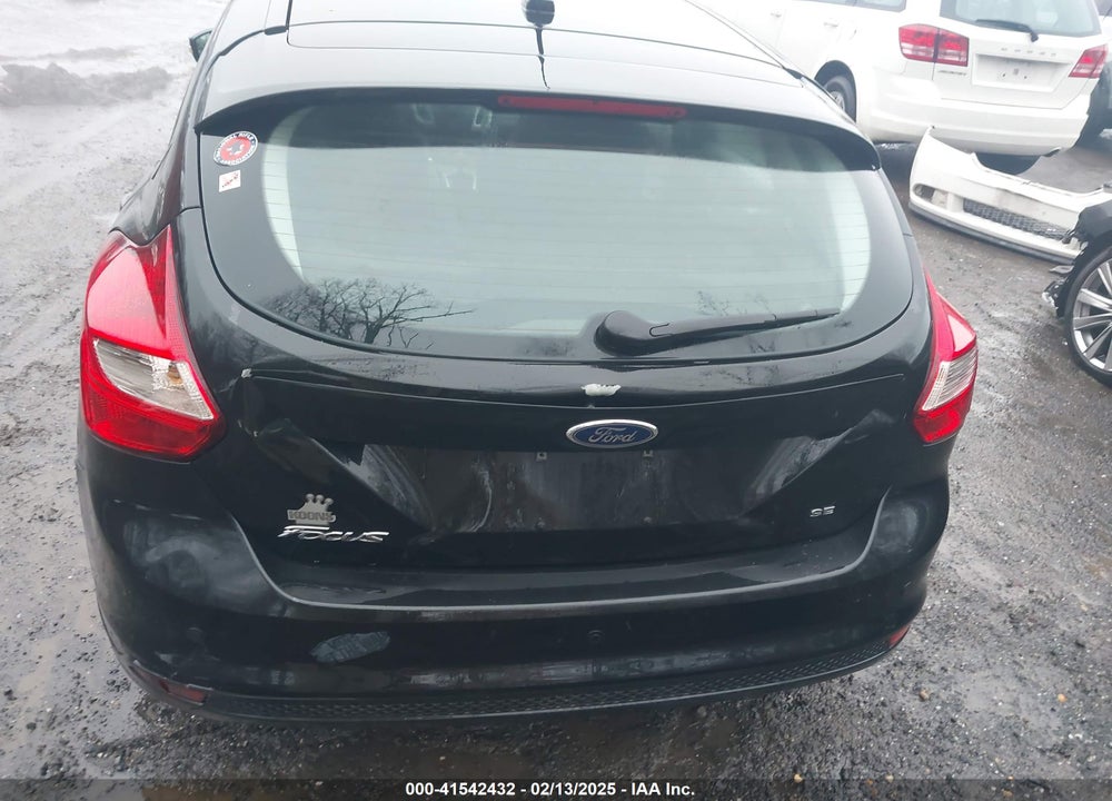 2014 FORD FOCUS VIN: 1FADP3K28EL370489