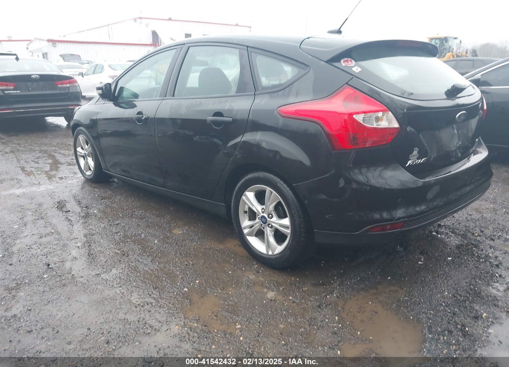 2014 FORD FOCUS VIN: 1FADP3K28EL370489