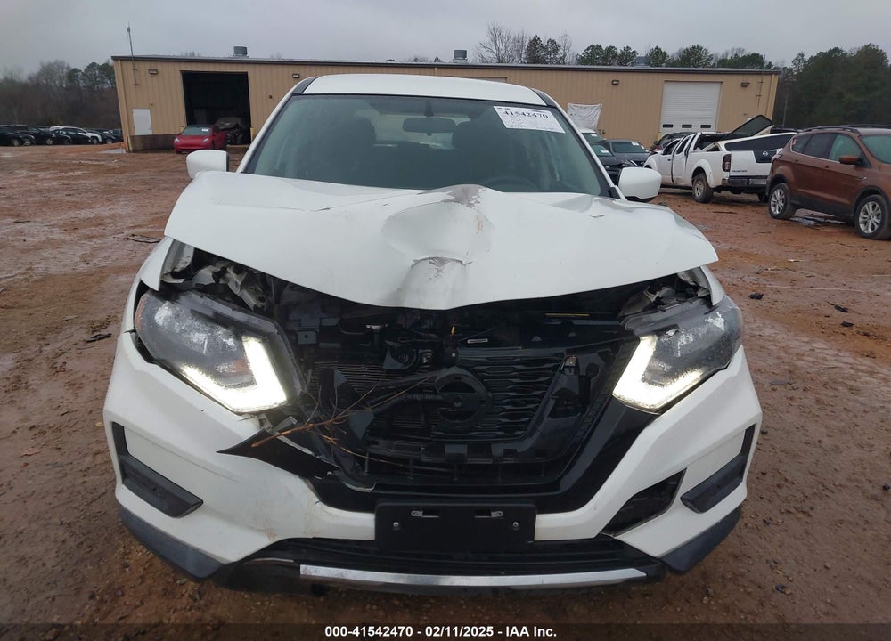 2017 NISSAN ROGUE VIN: 5N1AT2MT3HC741308